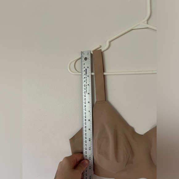 Knix Women's Padded V-Neck Evolution Bra - Tan Size 6 - Picture 2 of 6